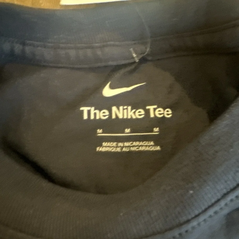 Nike Boys THE NIKE TEE Graphic Logo SS‎ Blue Size Med (7-8) NEW